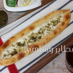 فطيرة لبنة وزعتر
